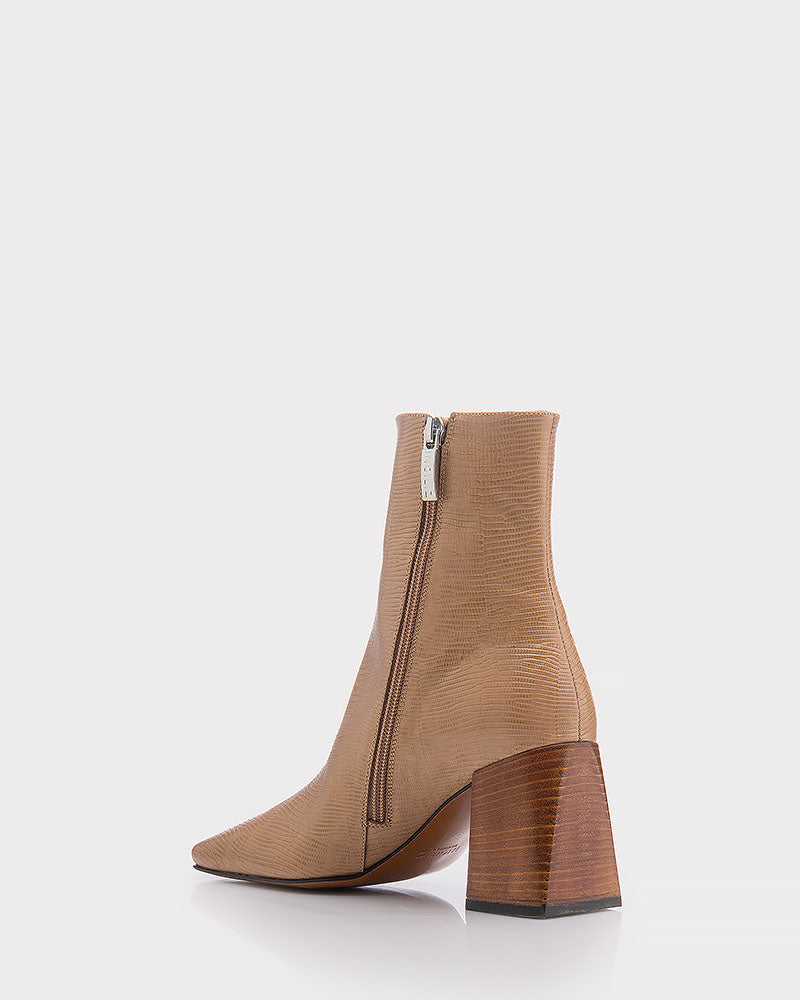 ЕЛЕГАНТНИ ДАМСКИ БОТИ LIVIA BEIGE