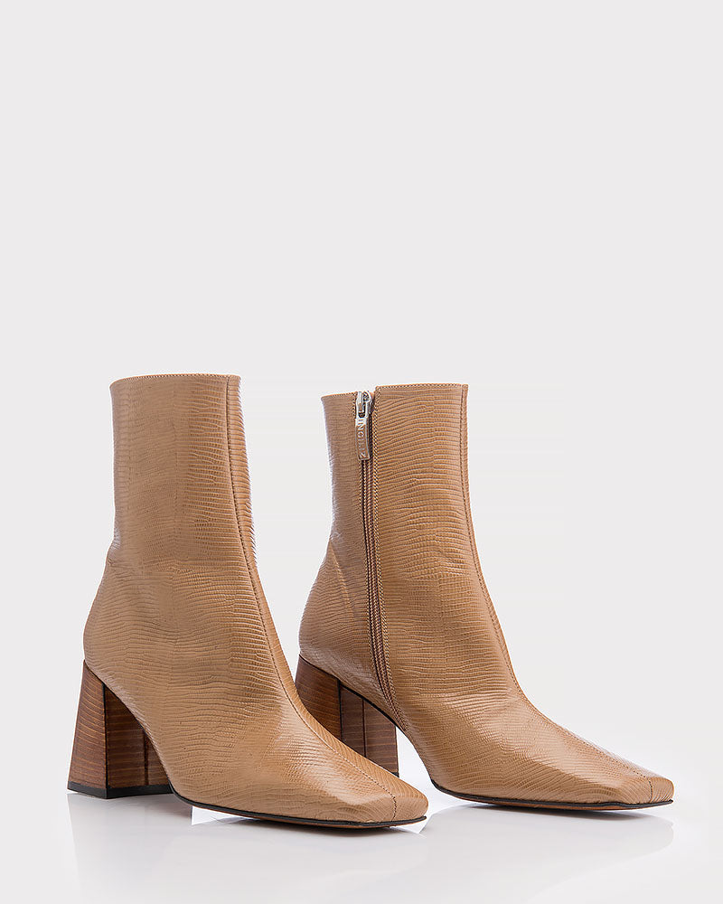 ЕЛЕГАНТНИ ДАМСКИ БОТИ LIVIA BEIGE