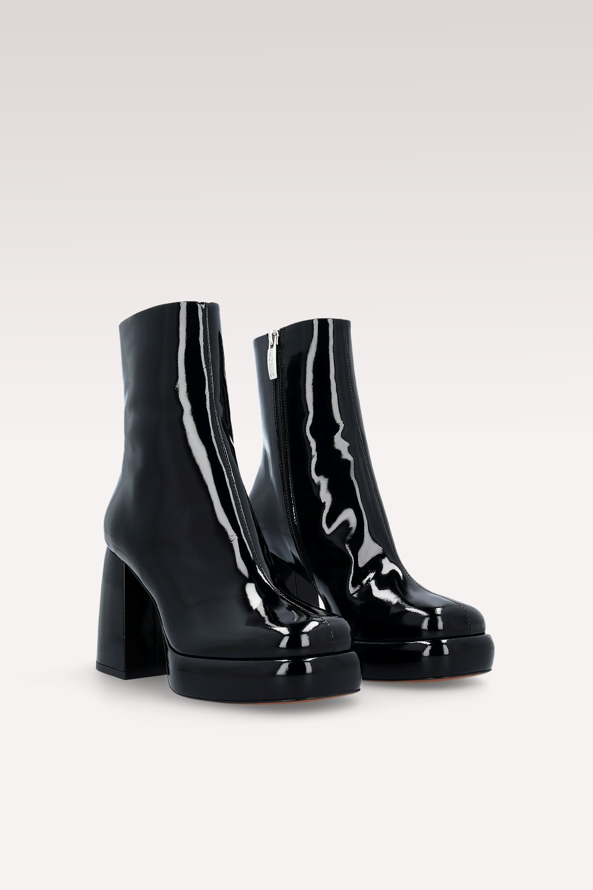 TONNY 01 БОТИ НА ПЛАТФОРМА ОТ ЧЕРЕН ЛАК ЕСТЕСТВЕНА КОЖА