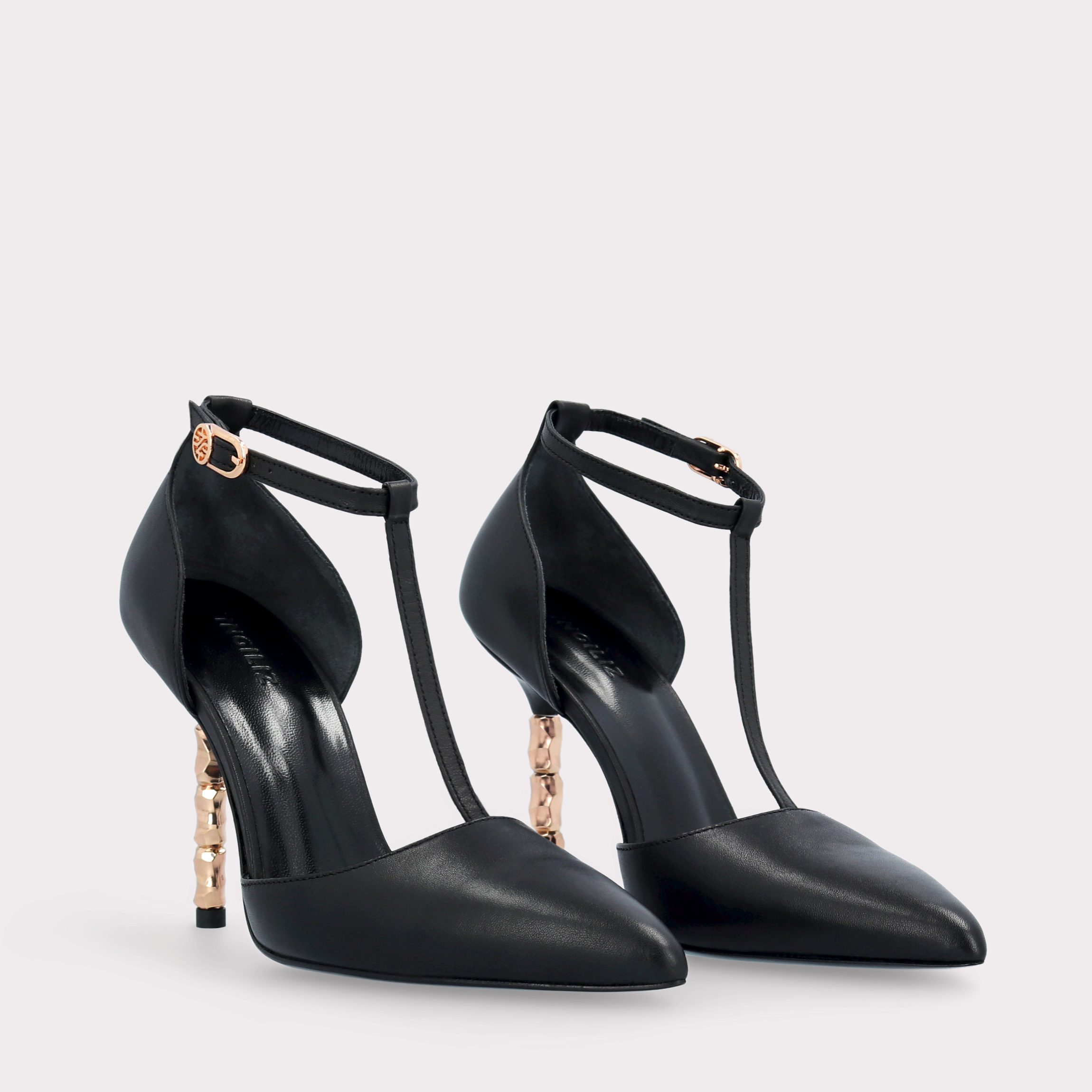 ASTRID 101 BLACK LEATHER PUMPS