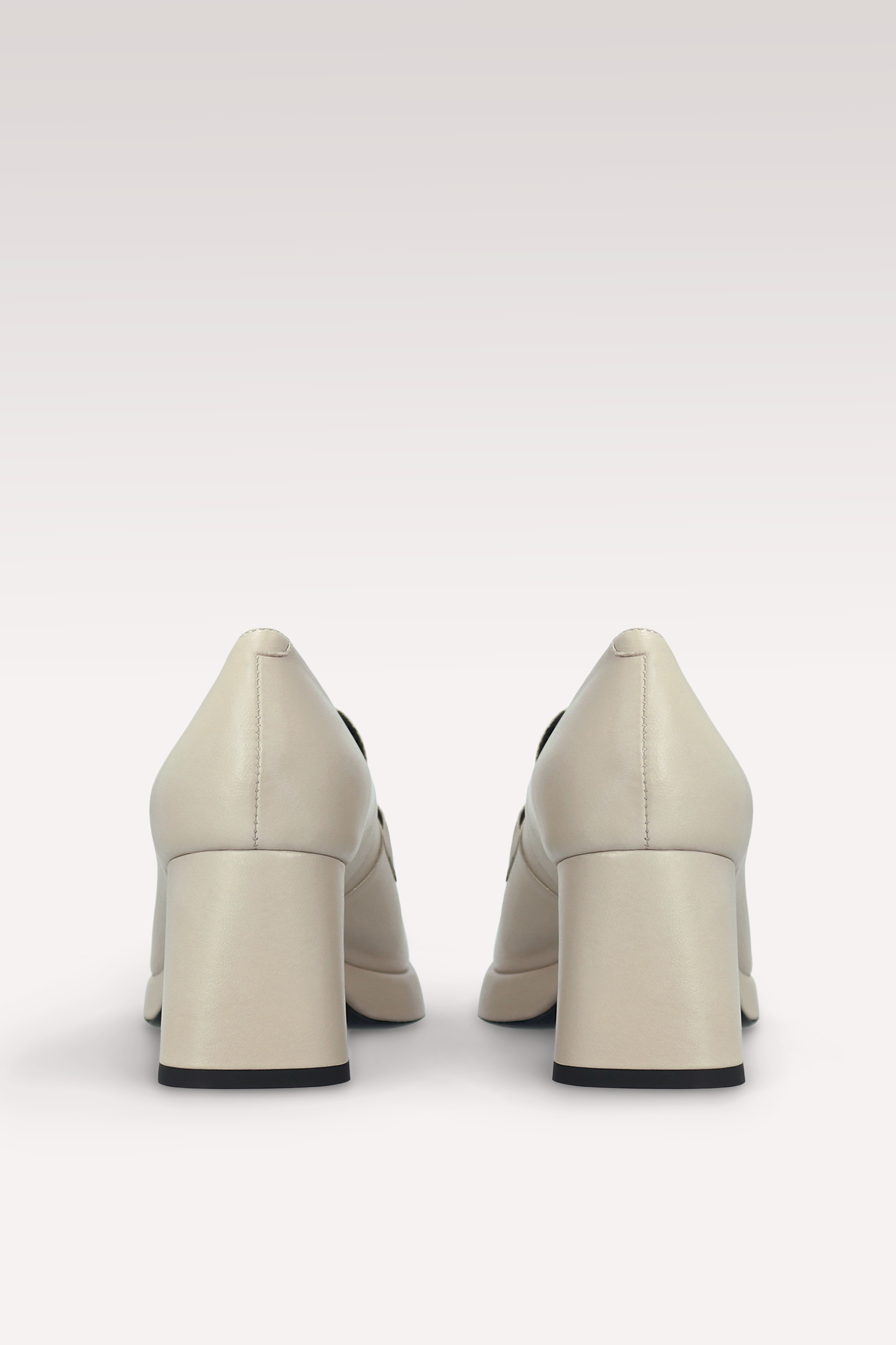 CONNIE MOK 02 ОБУВКИ ОТ БЕЖОВА ГЛАДКА КОЖА