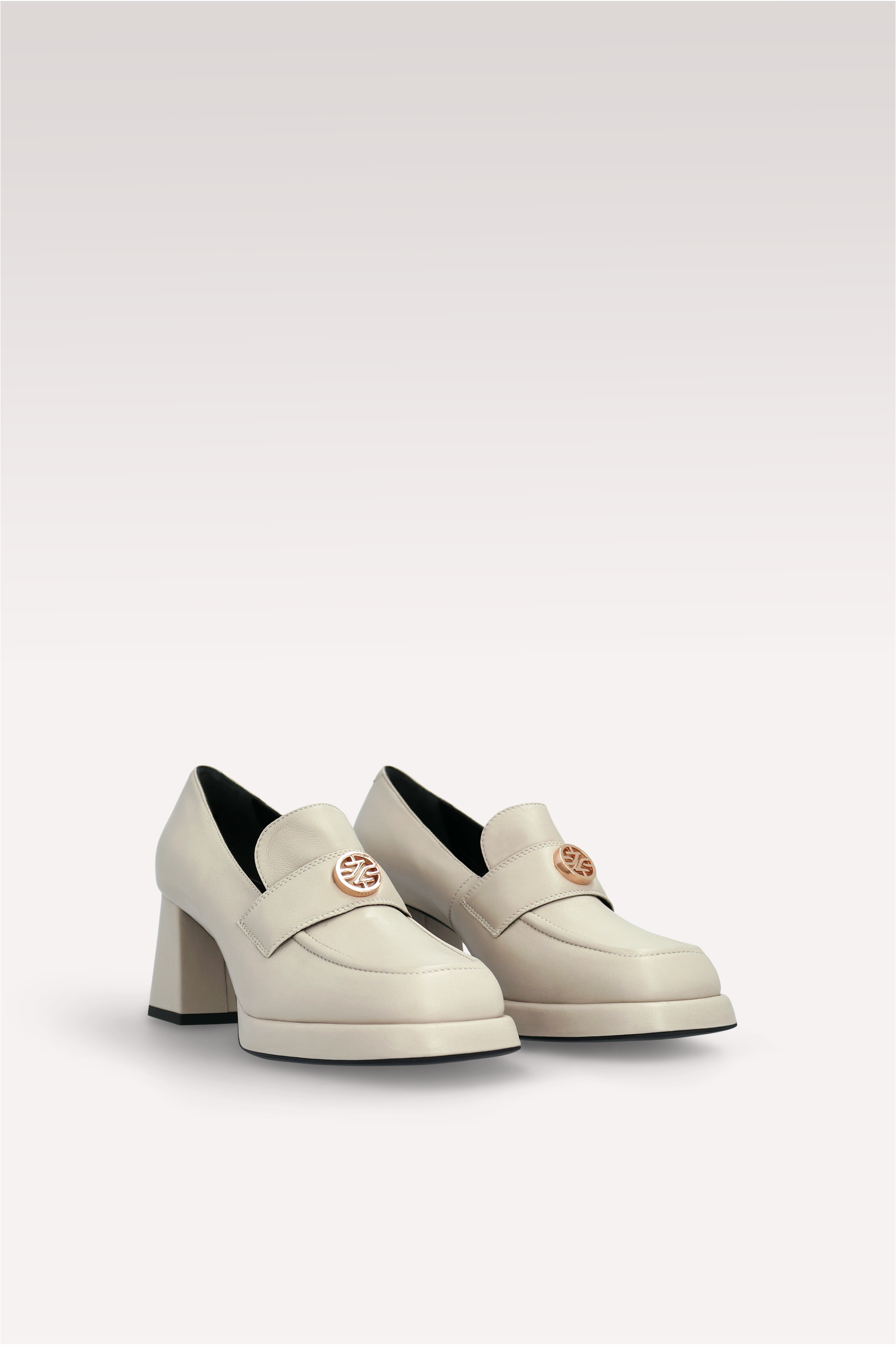 CONNIE MOK 02 ОБУВКИ ОТ БЕЖОВА ГЛАДКА КОЖА