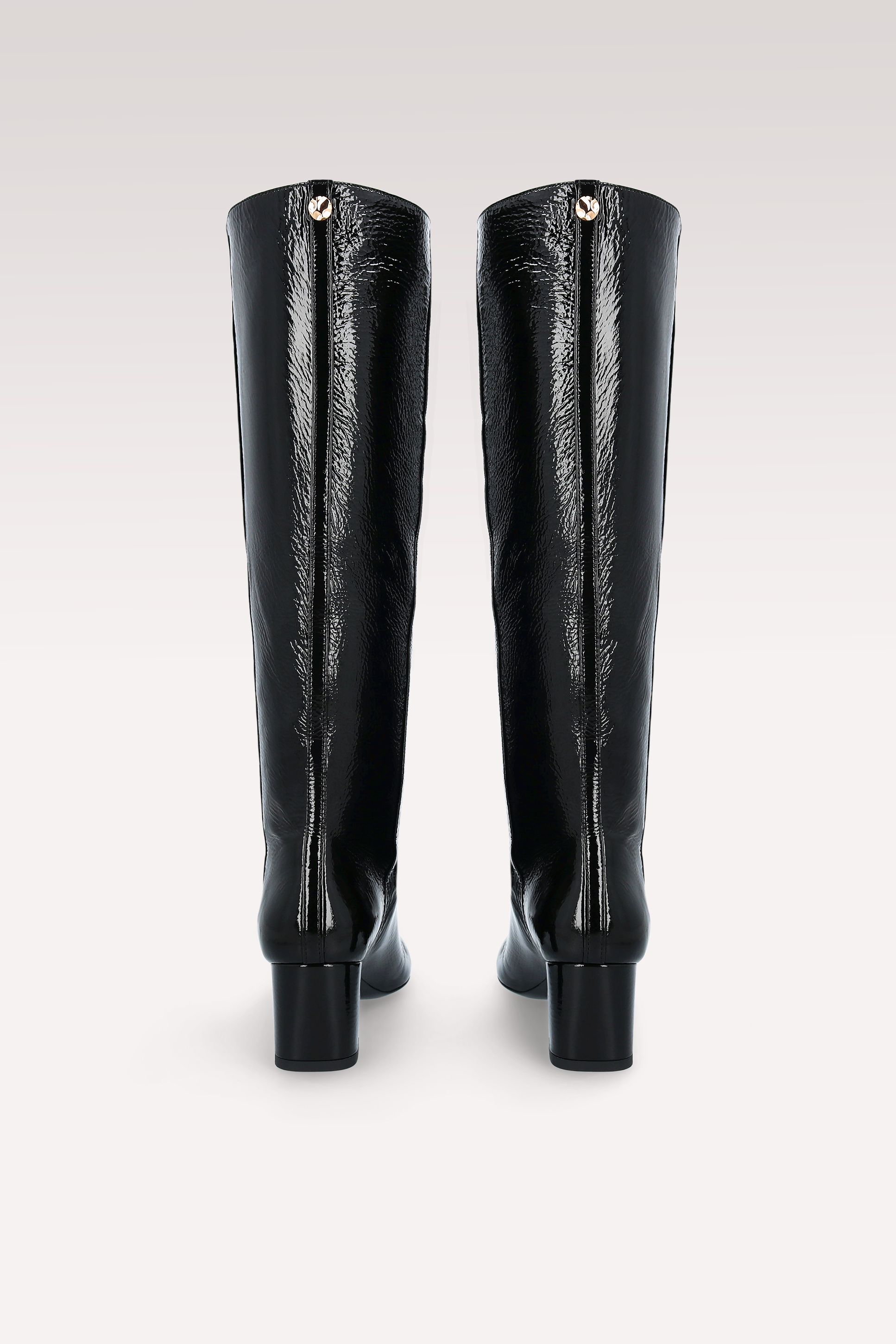 DEBBY TUBO 01 БОТУШИ ОТ ЧЕРЕН МАЧКАН ЛАК ЕСТЕСТВЕНА КОЖА