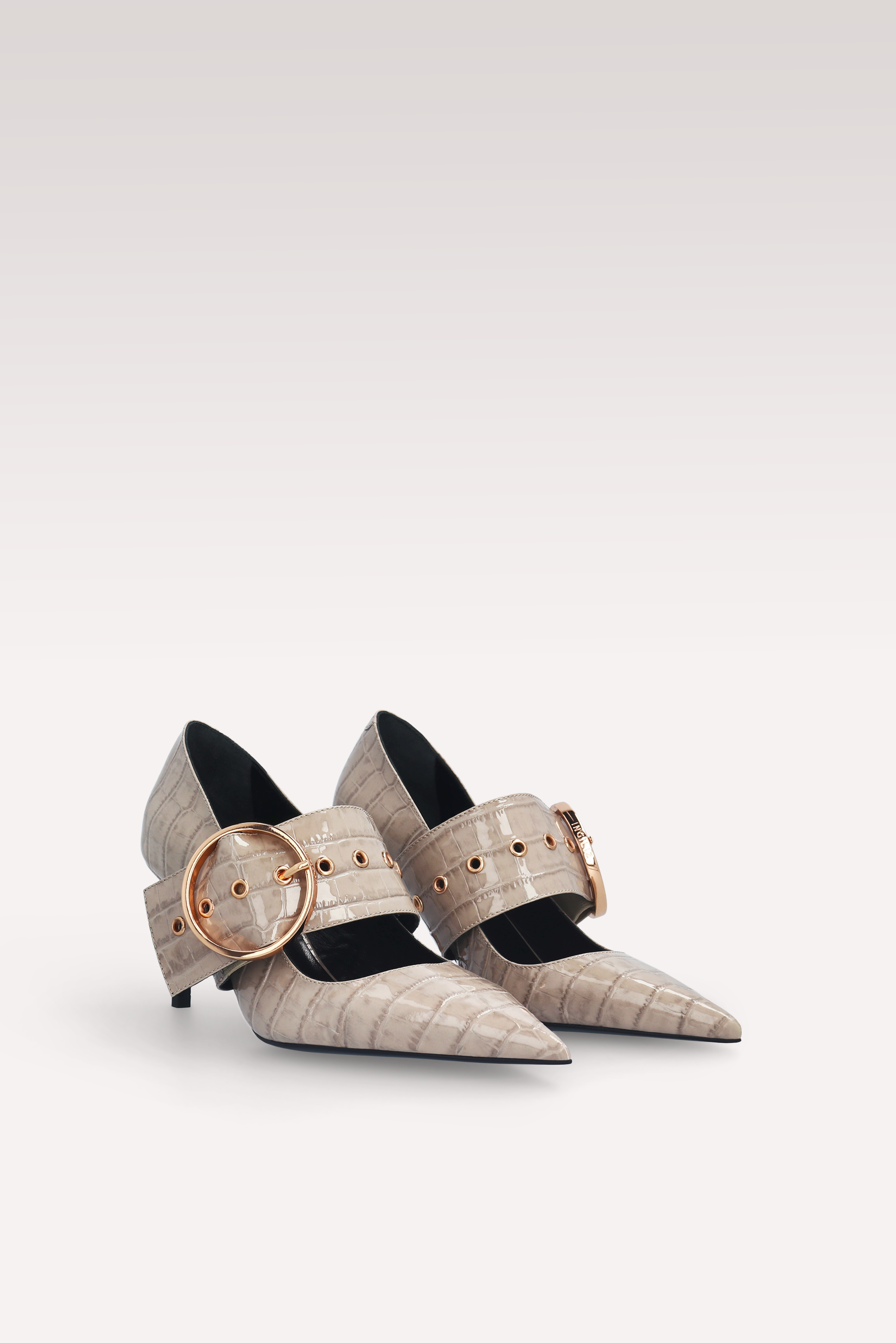 MIA 05 ОБУВКИ ОТ БЕЖОВА ЛАЧЕНА КРОКО ЩАМПОВАНА КОЖА