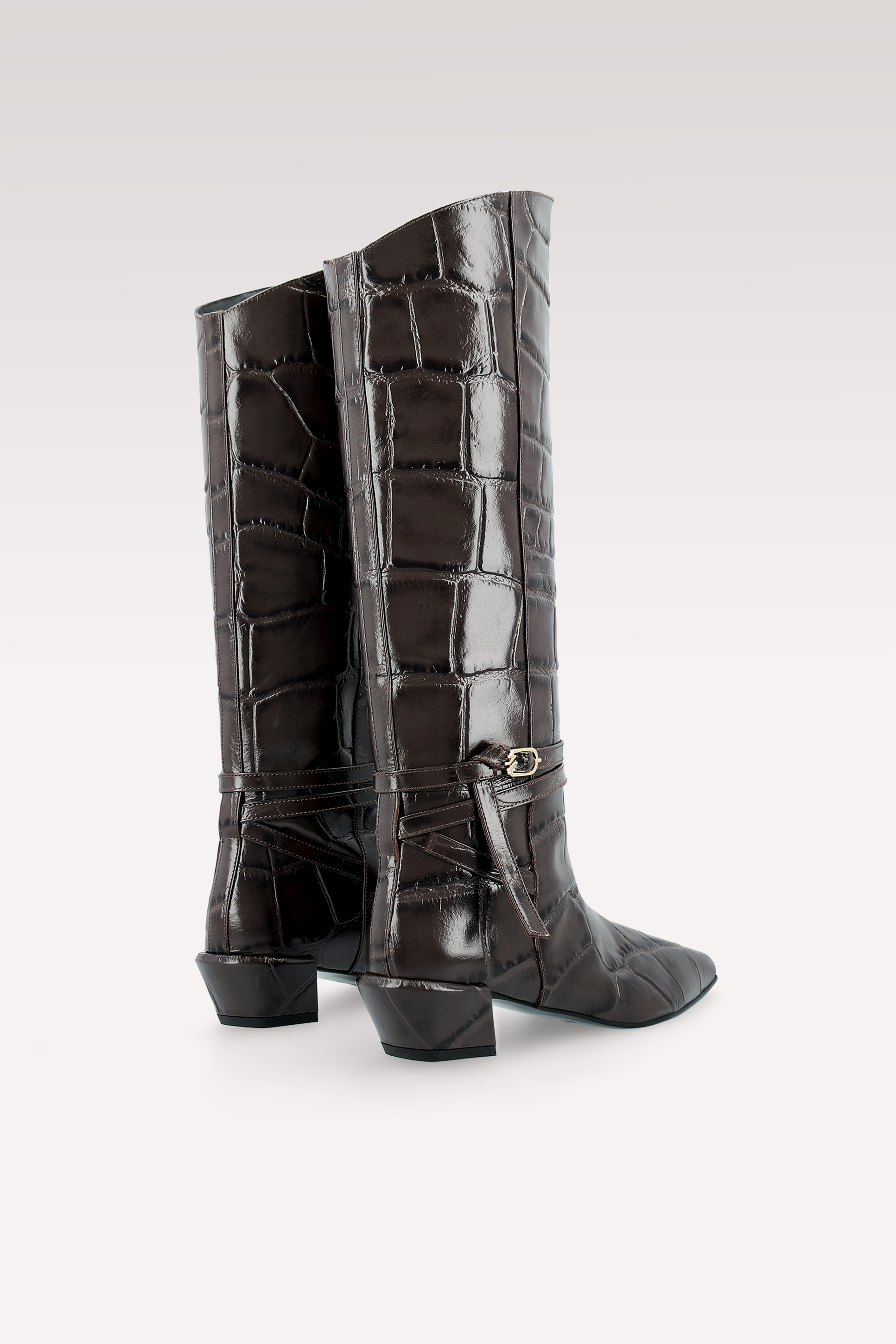 EMMA БОТУШИ И CARRIE ЧАНТА ОТ КАФЯВА КРОКО ЩАМПОВАНА КОЖА