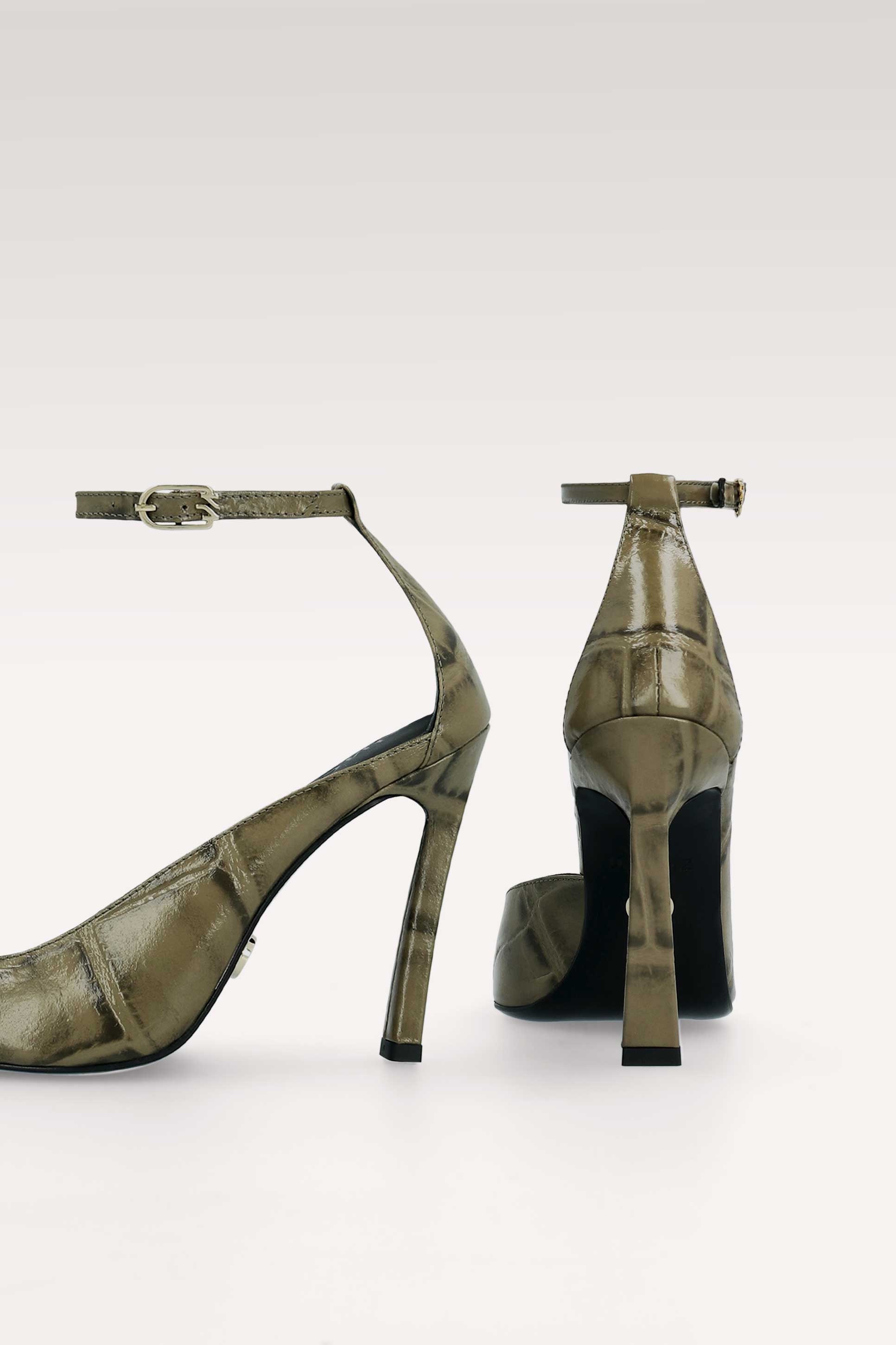 NORA ОБУВКИ ОТ МАСЛИНЕНО ЗЕЛЕНА КРОКО ЩАМПОВАНА КОЖА