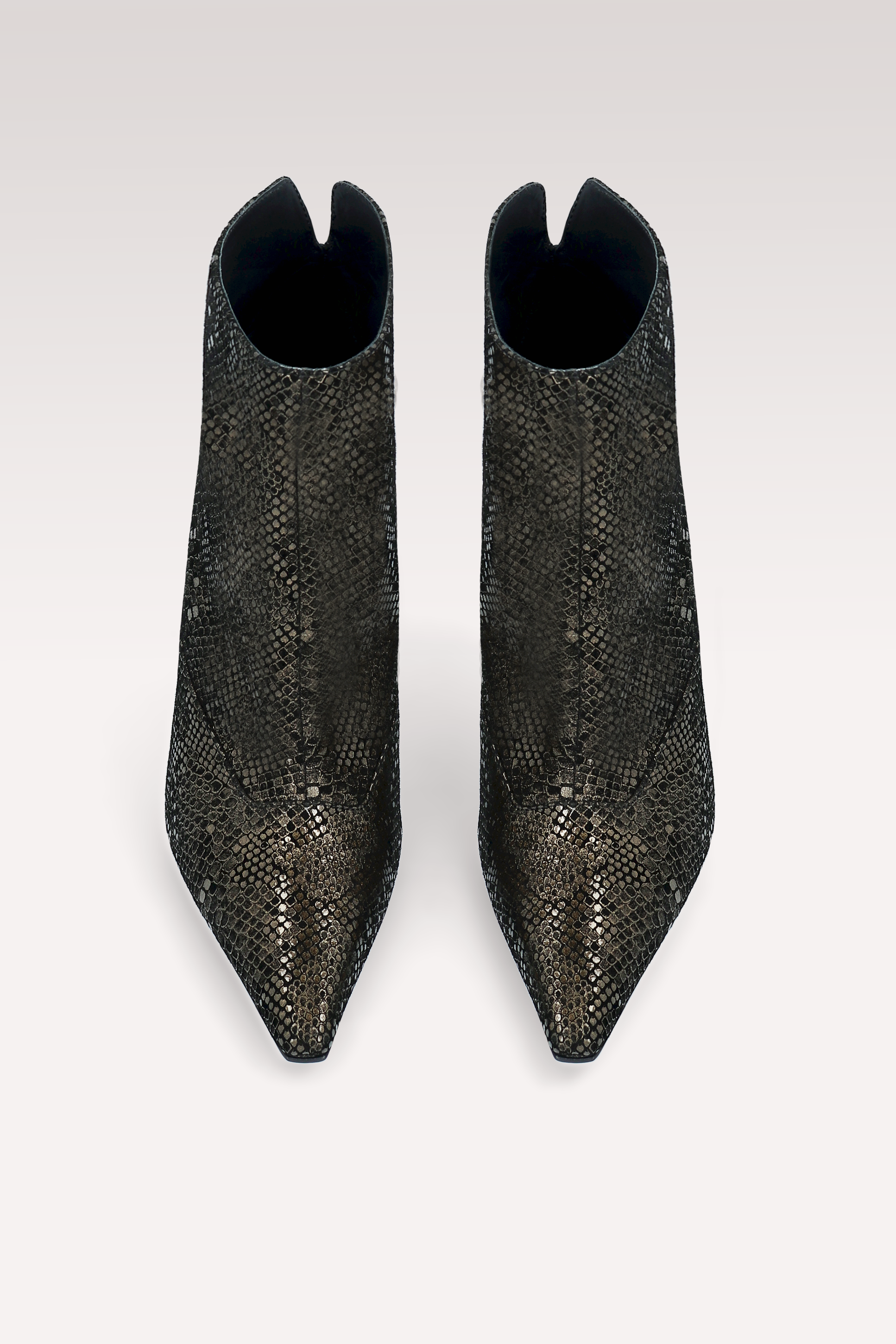 STACY БОТИ ОТ ЗЛАТЕН ПИТОН ПРИНТ КОЖА