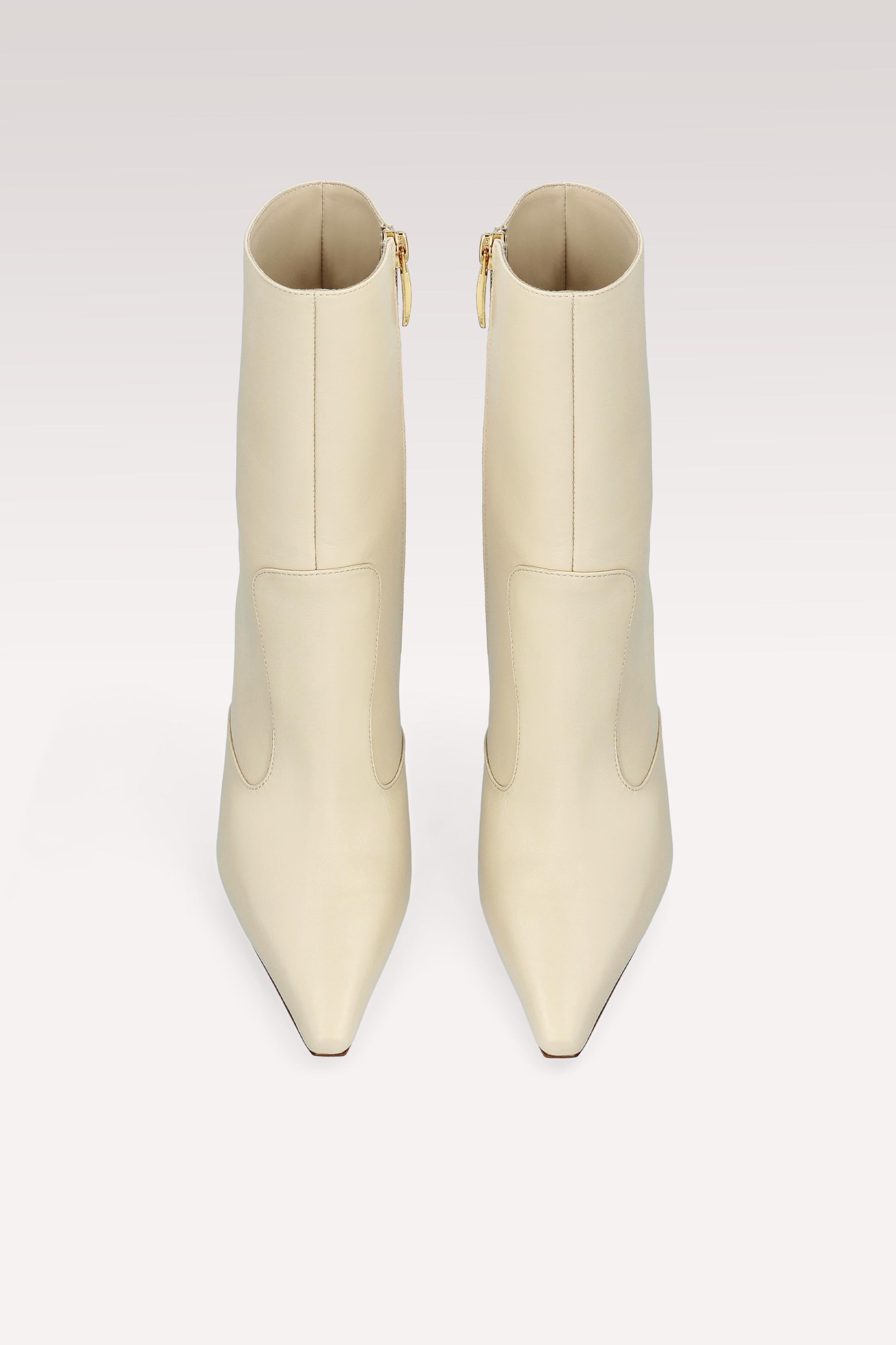 SUSAN БОТИ, KENNIE ДВУЛИЦЕВ КОЛАН И MILLY ЧАНТА ОТ БЕЖОВА ГЛАДКА КОЖА