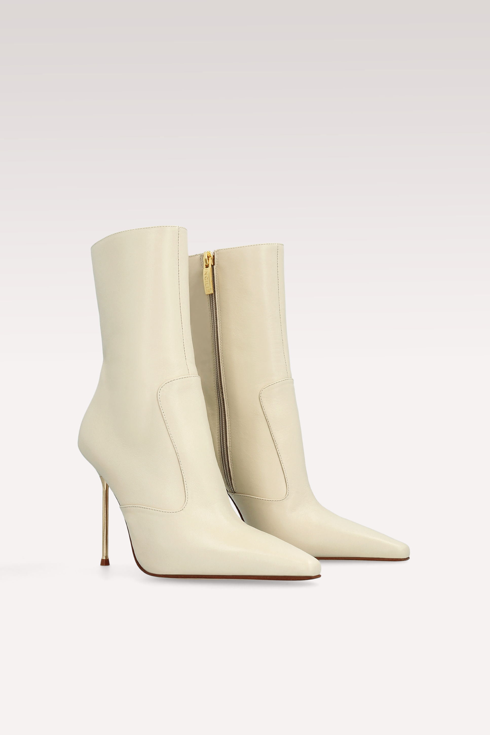 SUSAN БОТИ ОТ БЕЖОВА ГЛАДКА КОЖА