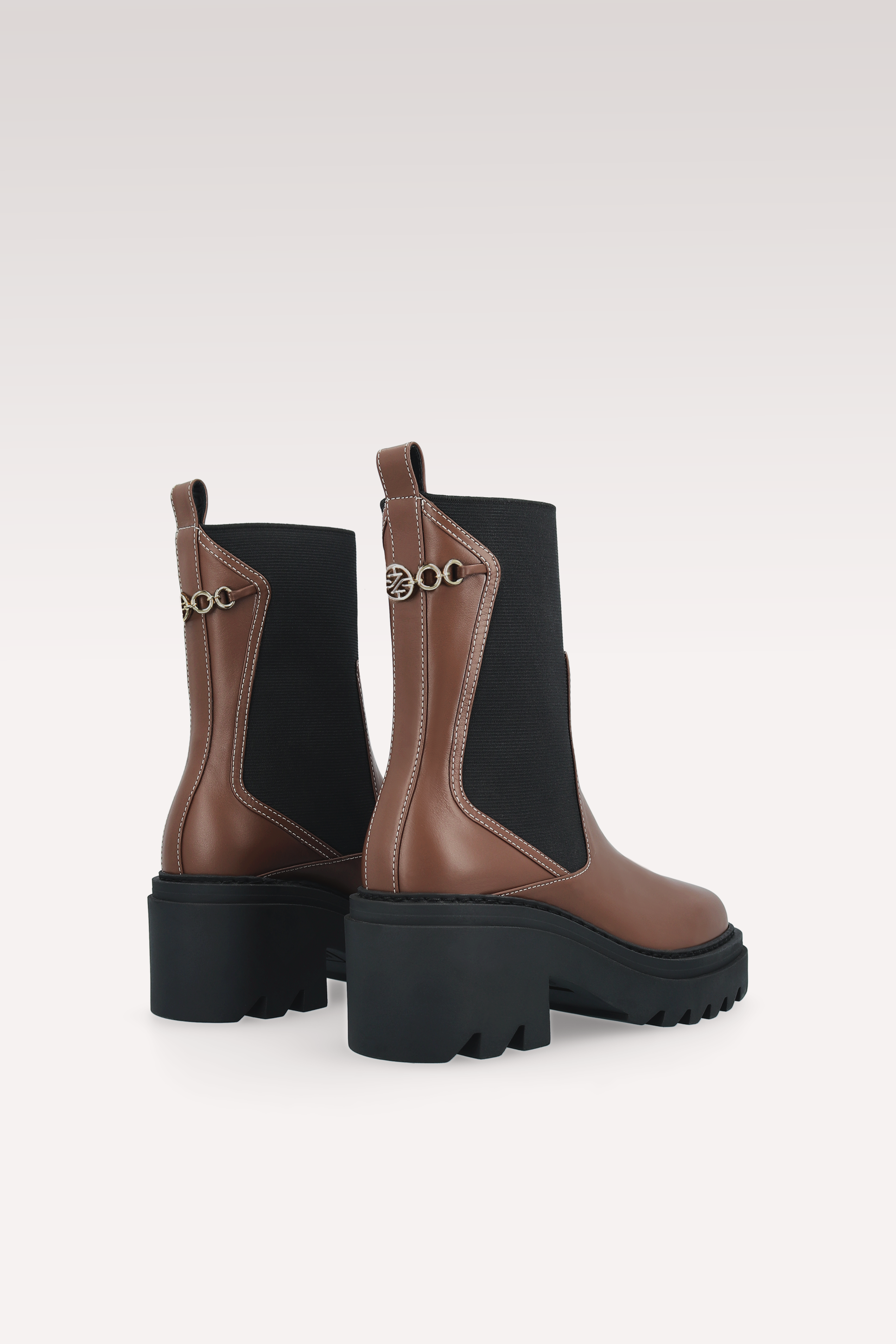 VERA БОТИ ОТ ТЪМНО КАФЯВА ГЛАДКА КОЖА