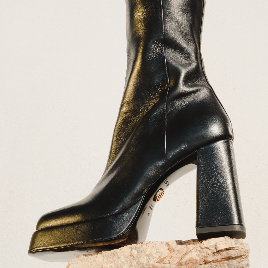 CINDY 01 БОТУШИ НА ПЛАТФОРМА ОТ ЧЕРНА ЕСТЕСТВЕНА КОЖА