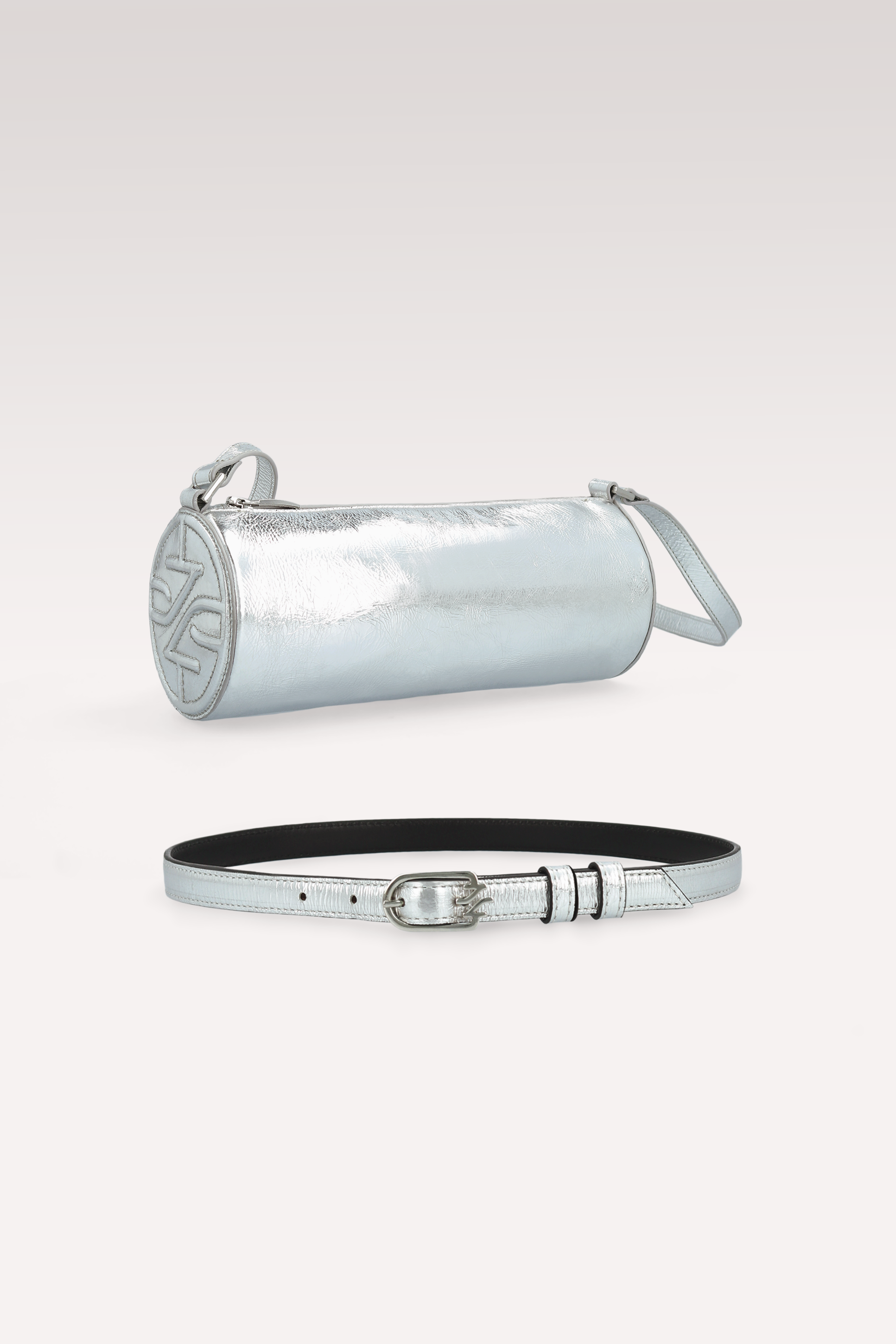 FIONA ЧАНТА И JULIE КОЛАН ОТ СРЕБРИСТ МЕТАЛИК НАМАЧКАНА КОЖА