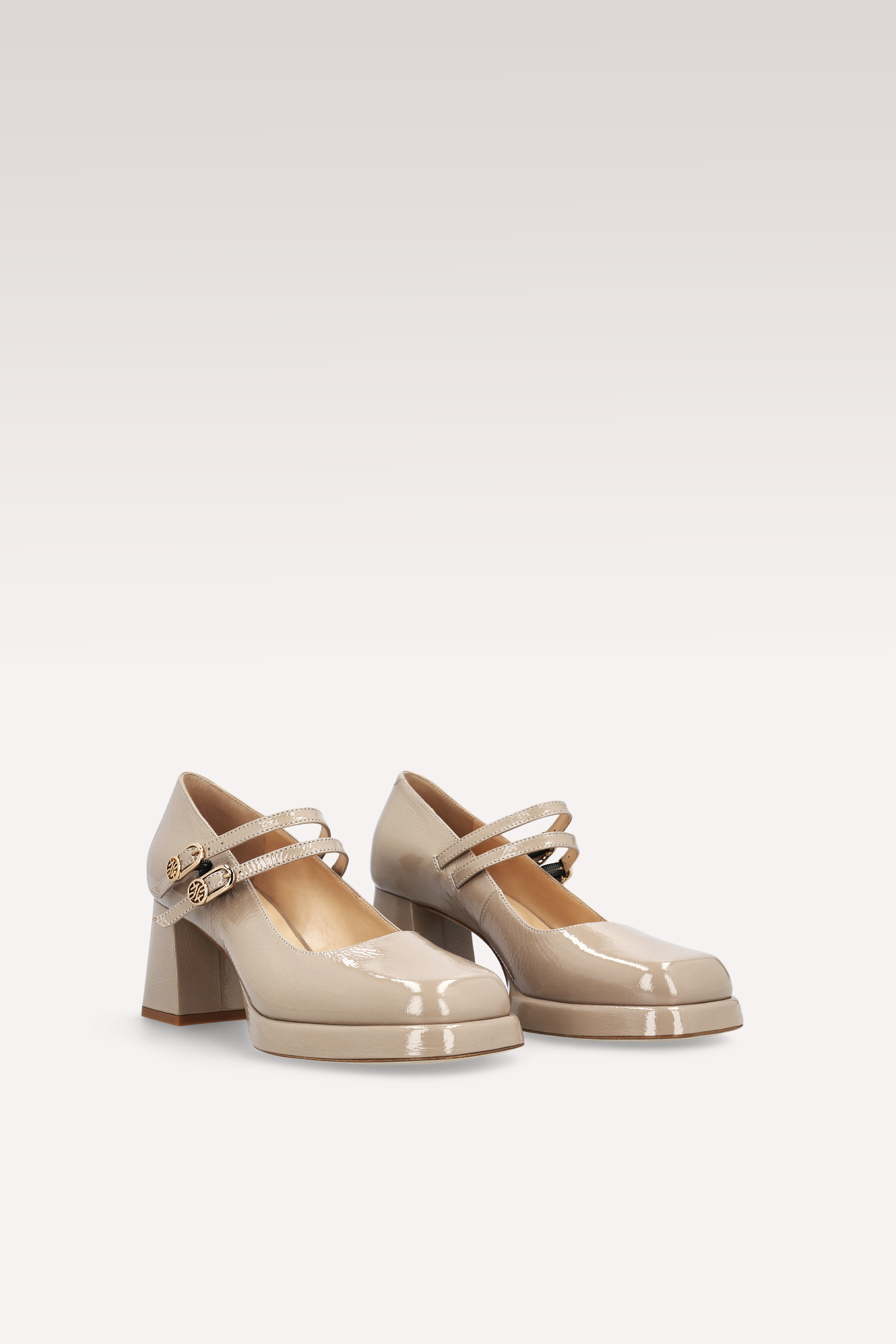 CONNIE BEBE 01 ОБУВКИ НА ПЛАТФОРМА ОТ ТЕЛЕСЕН ЦВЯТ  МАЧКАН ЛАК ЕСТЕСТВЕНА КОЖА