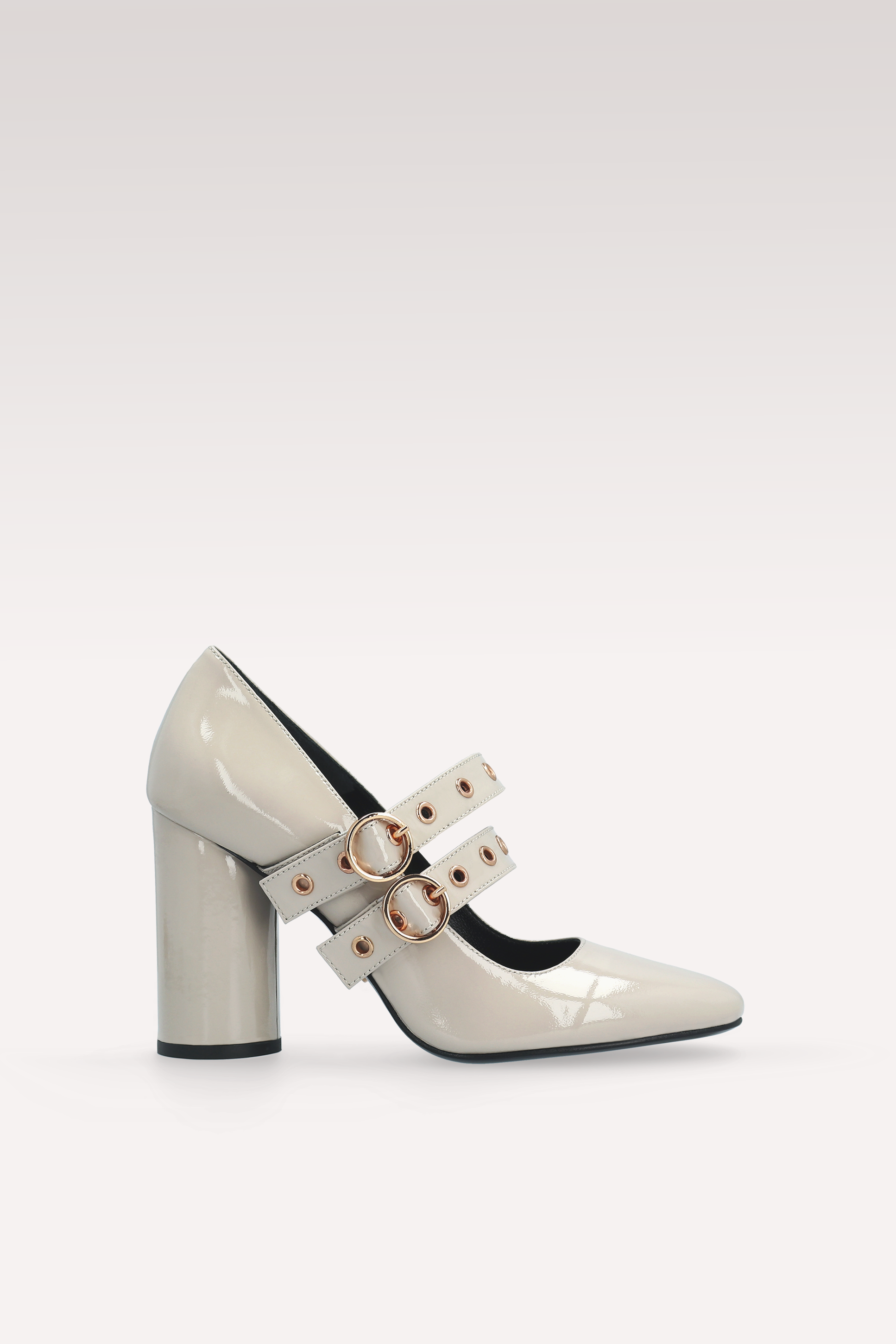 ДАМСКИ ОБУВКИ DAFNE 01 ОТ БЯЛА ЛАЧЕНА КОЖА