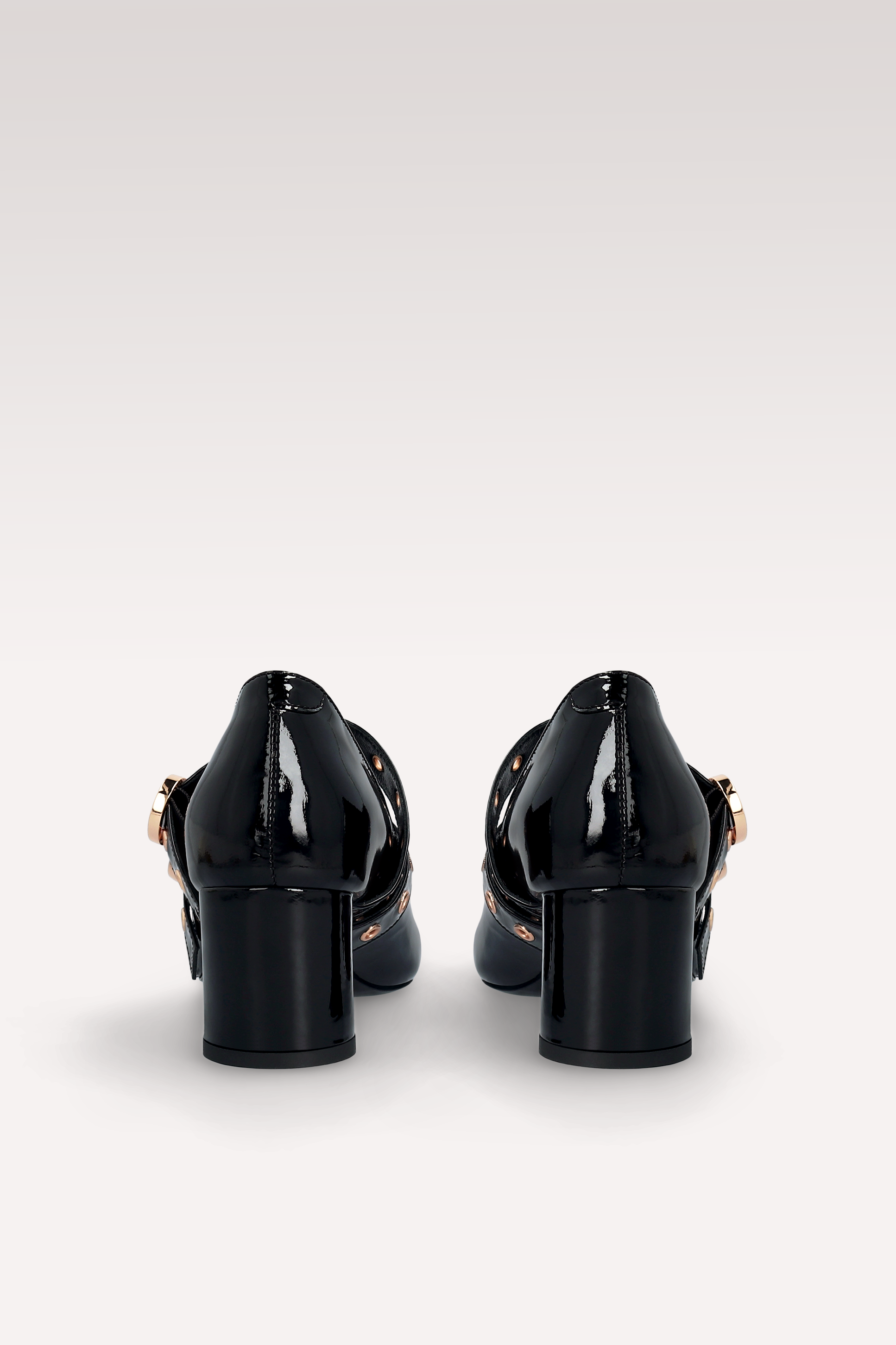 DENISE 01 ОБУВКИ ОТ ЧЕРНА ЛАЧЕНА КОЖА