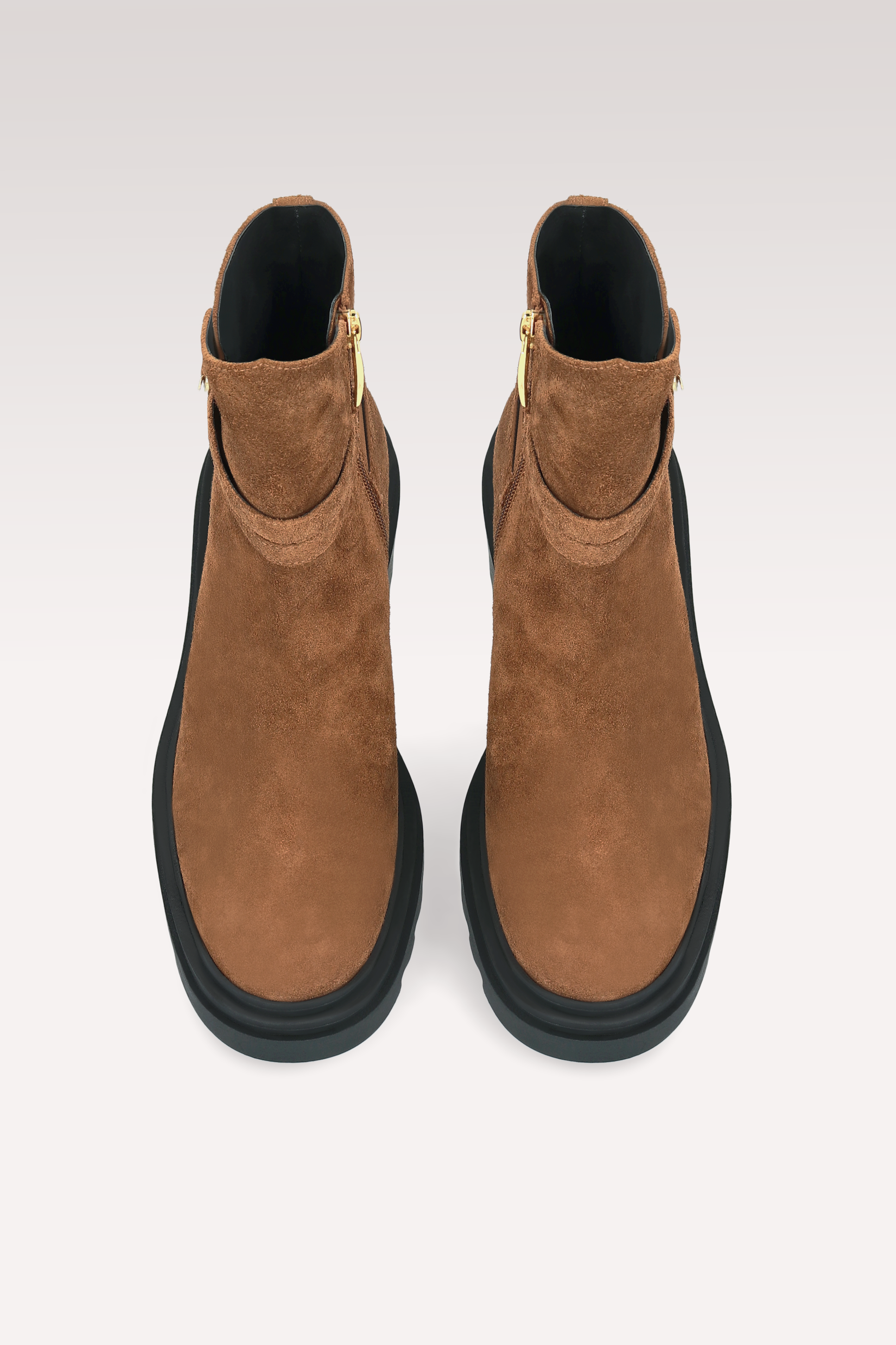 VANESSA БОТИ ОТ КАФЯВА ВЕЛУРЕНА КОЖА