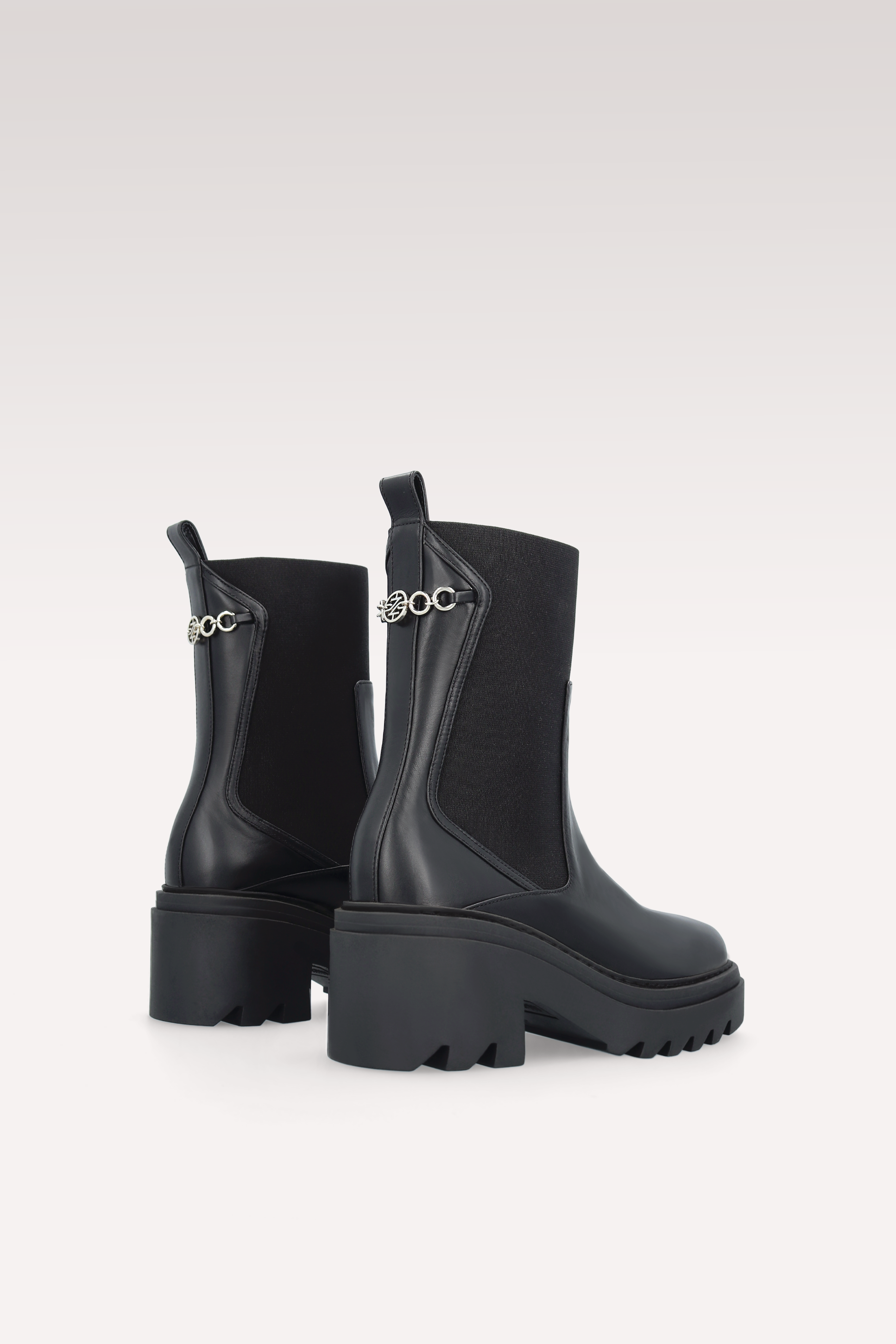 VERA БОТИ И COLETTE ЧАНТА ОТ ЧЕРНА ЕСТЕСТВЕНА КОЖА