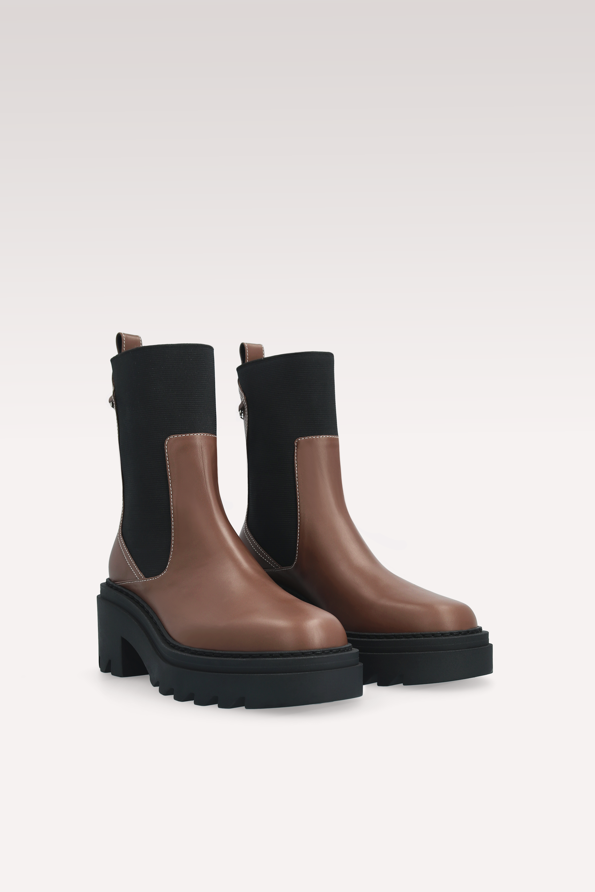 VERA БОТИ И CARRIE ЧАНТА ОТ ТЪМНО КАФЯВА ГЛАДКА КОЖА